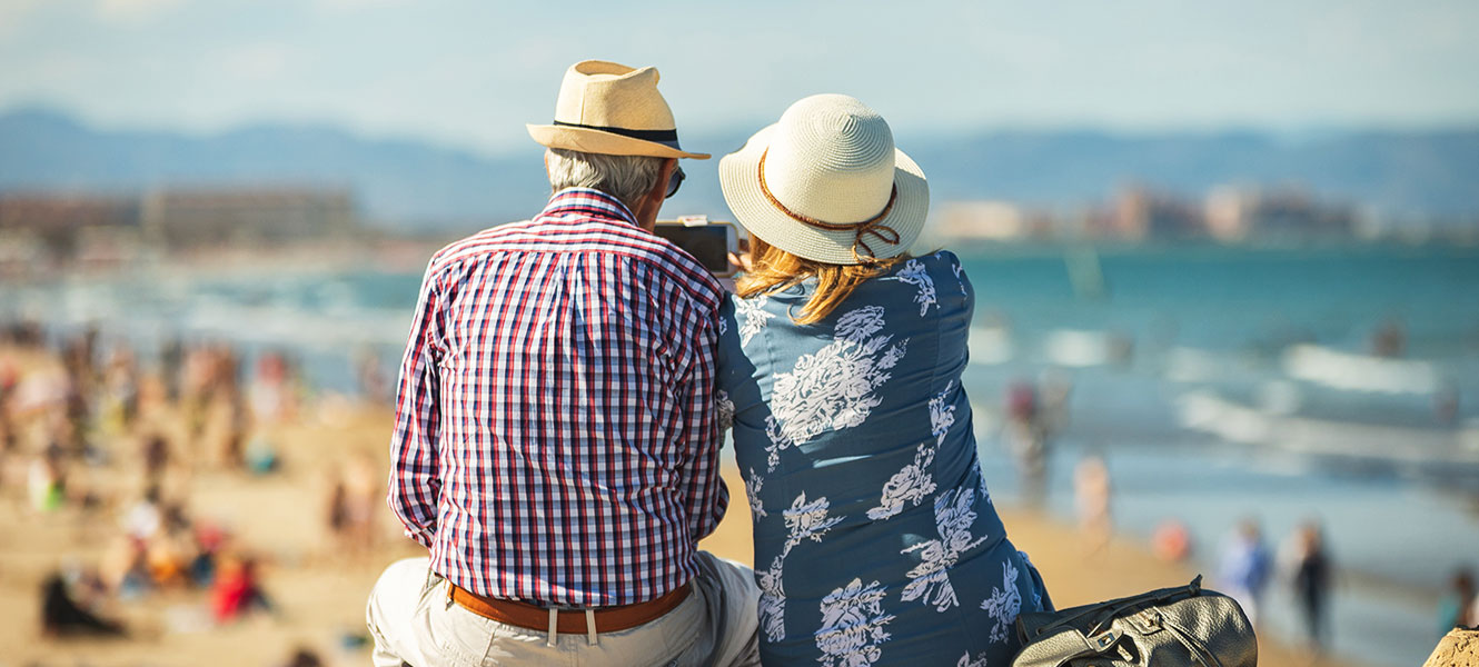 How to spend time with people with dementia on holiday